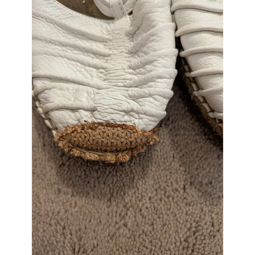 Earth Origins White Leather Espadrille Wedge Sandals T-Strap Buckle Size 9.5